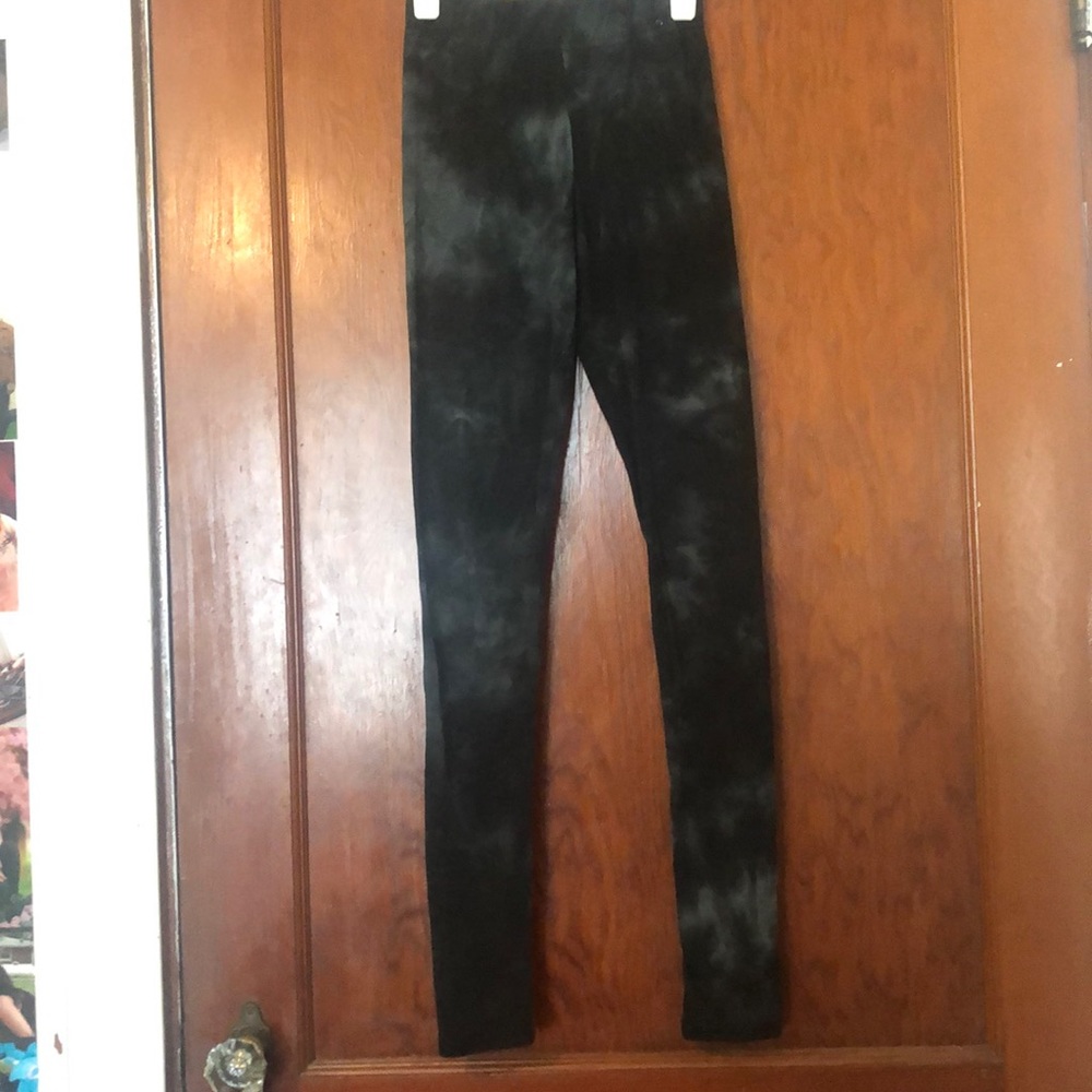 Rue 21 tie dye leggings